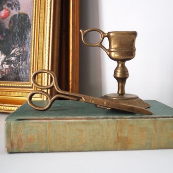 Vintage candle scissors | Brass candlewick scissors with stand | Brass candle scissors | Brass candle snuffer and trimmer
