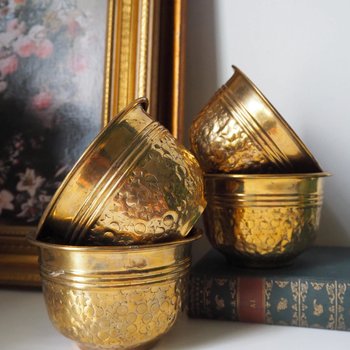 Set of four vintage planters | Small matching brass planters | Vintage brass planters | Round vintage planters | Vintage planters