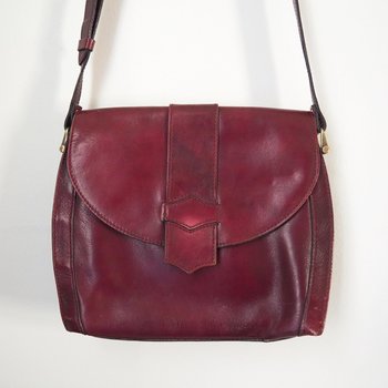 Vintage leather crossbody bag | Vintage leather bag | Burgundy leather bag | Vintage leather bag by Three Bags | Made in Finland